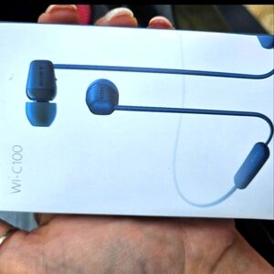 Sony wireless/Bluetooth headphones